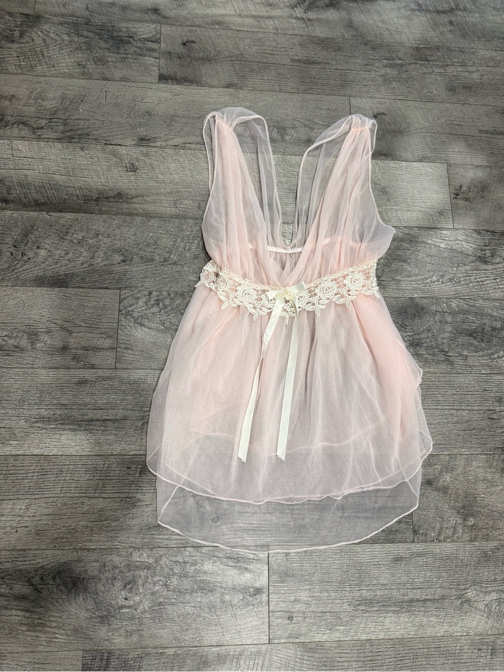 Delicates Sheer pink babydoll nightgown with lace trim and ribbon